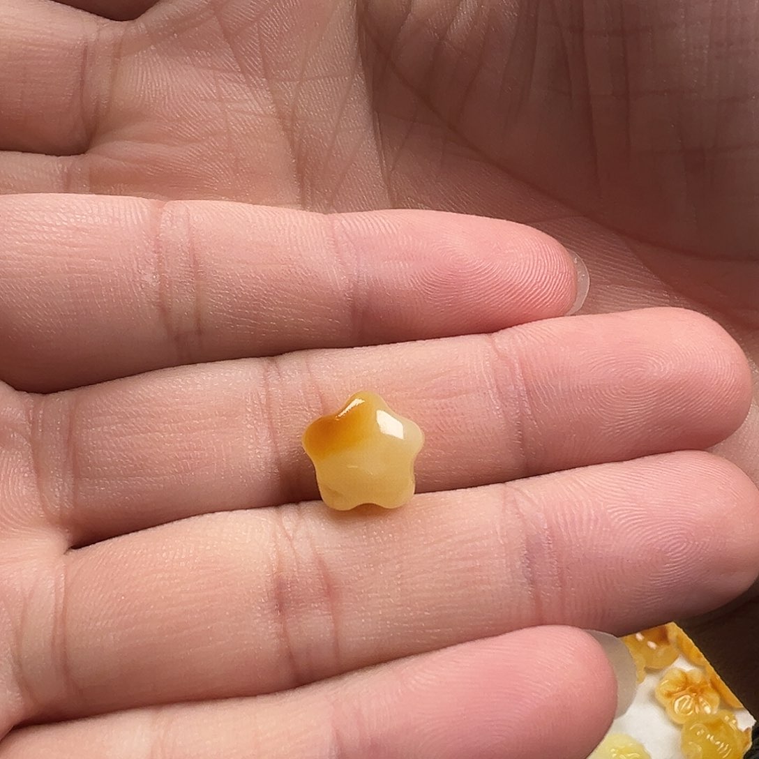 蜜蜡颈饰未镶嵌画*生星星（打孔不退换）