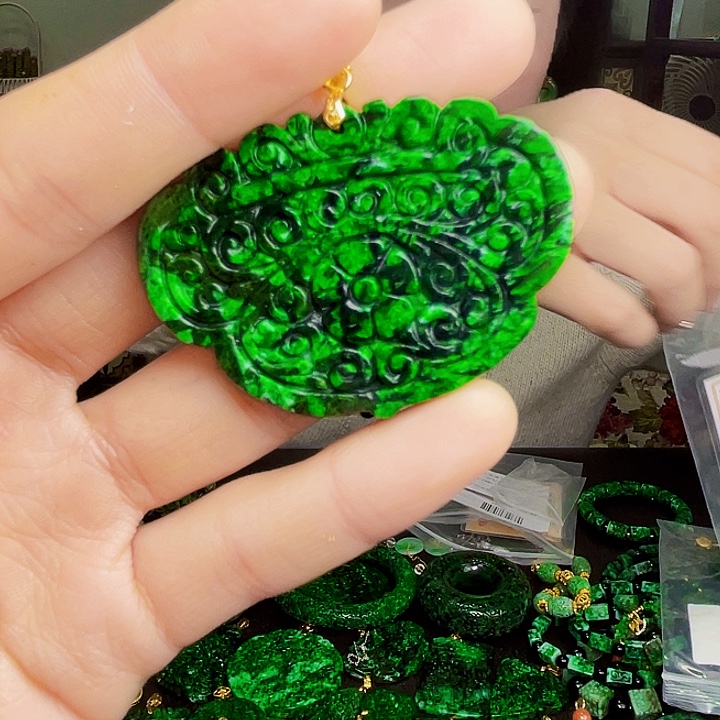 翡翠银S925镶嵌颈饰多样性