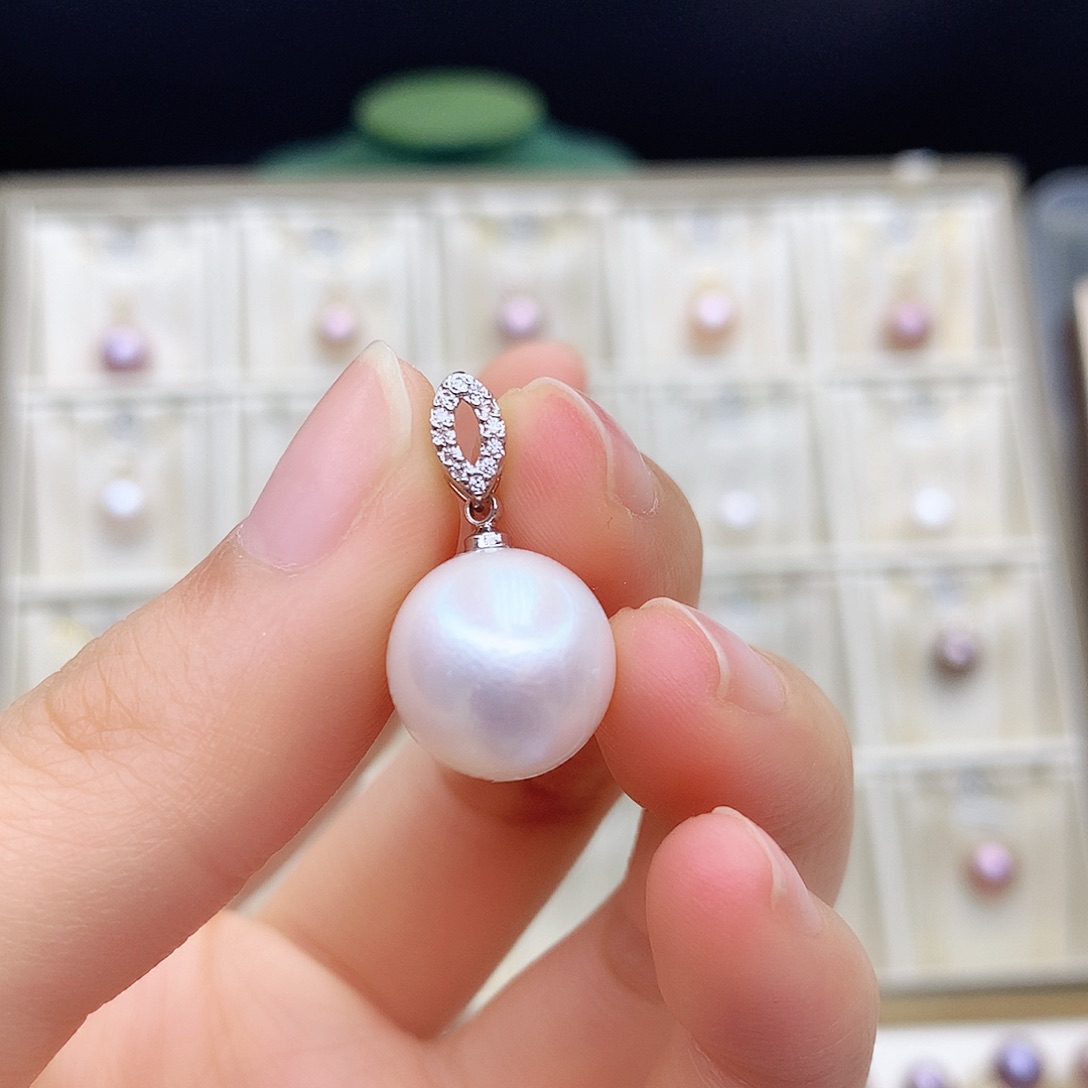 淡水珍珠颈饰合金