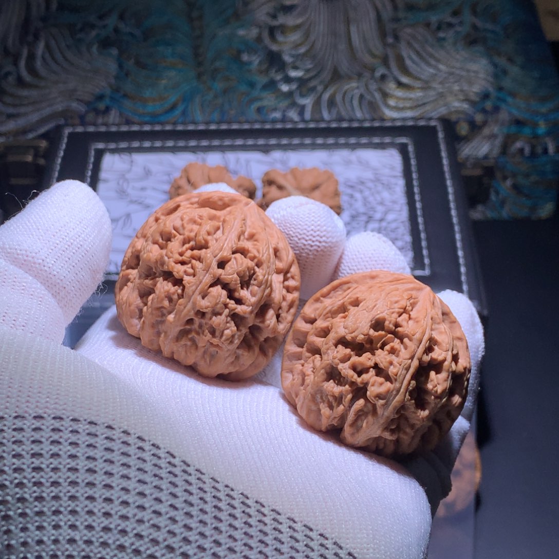 文玩核桃吊坠D13边度42粗筋