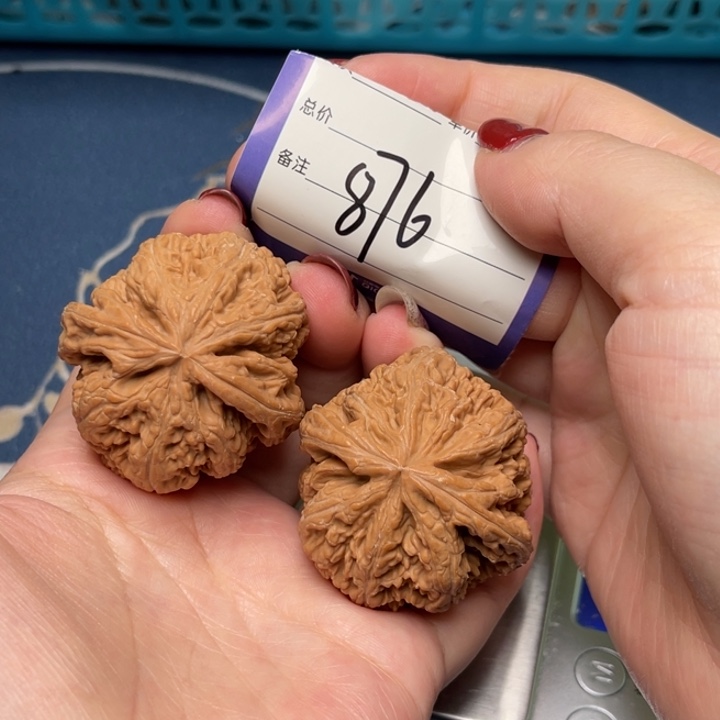 文玩核桃把件粗筋42