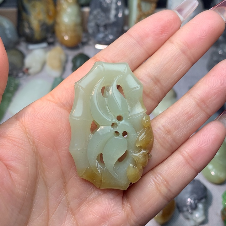 和田玉挂件未镶嵌