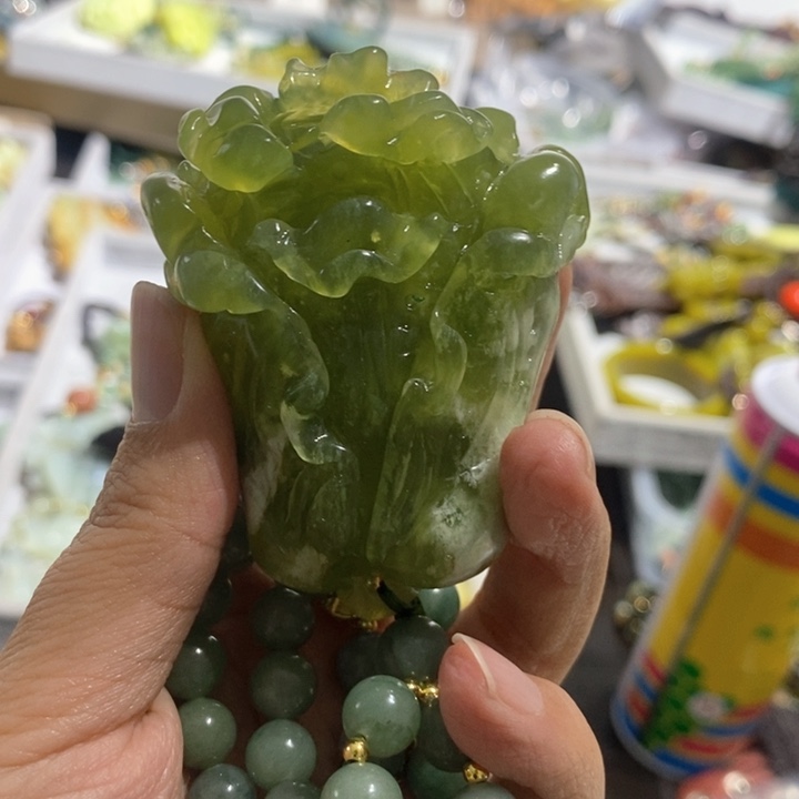 岫玉毛衣链未镶嵌