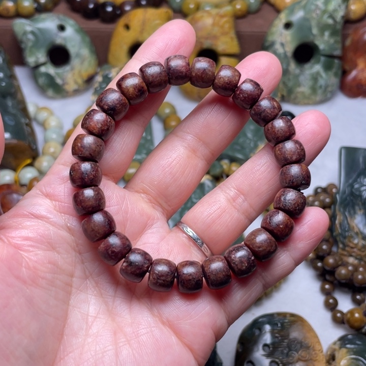 岫岩河磨玉（透闪石质玉）未镶嵌颈饰