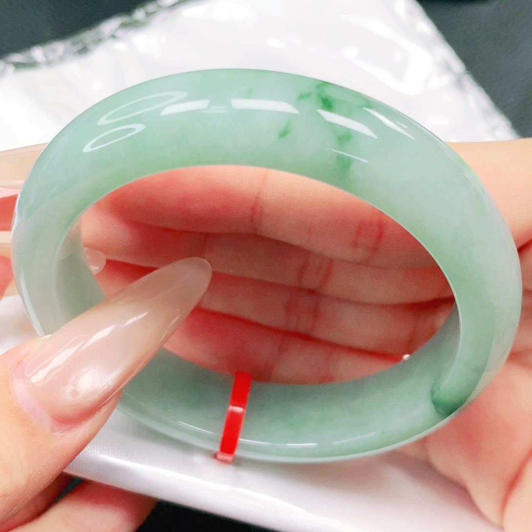 翡翠未镶嵌手镯53