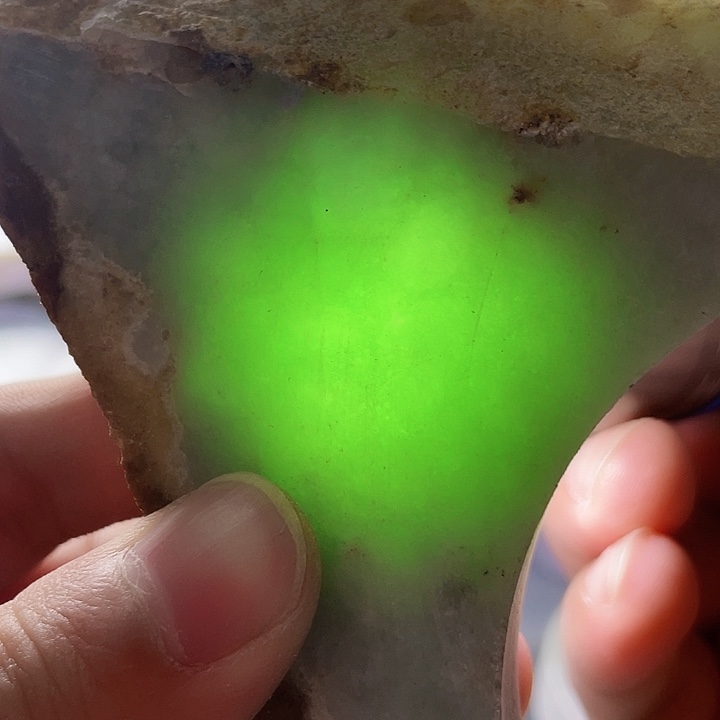 翡翠颈饰未镶嵌毛料54