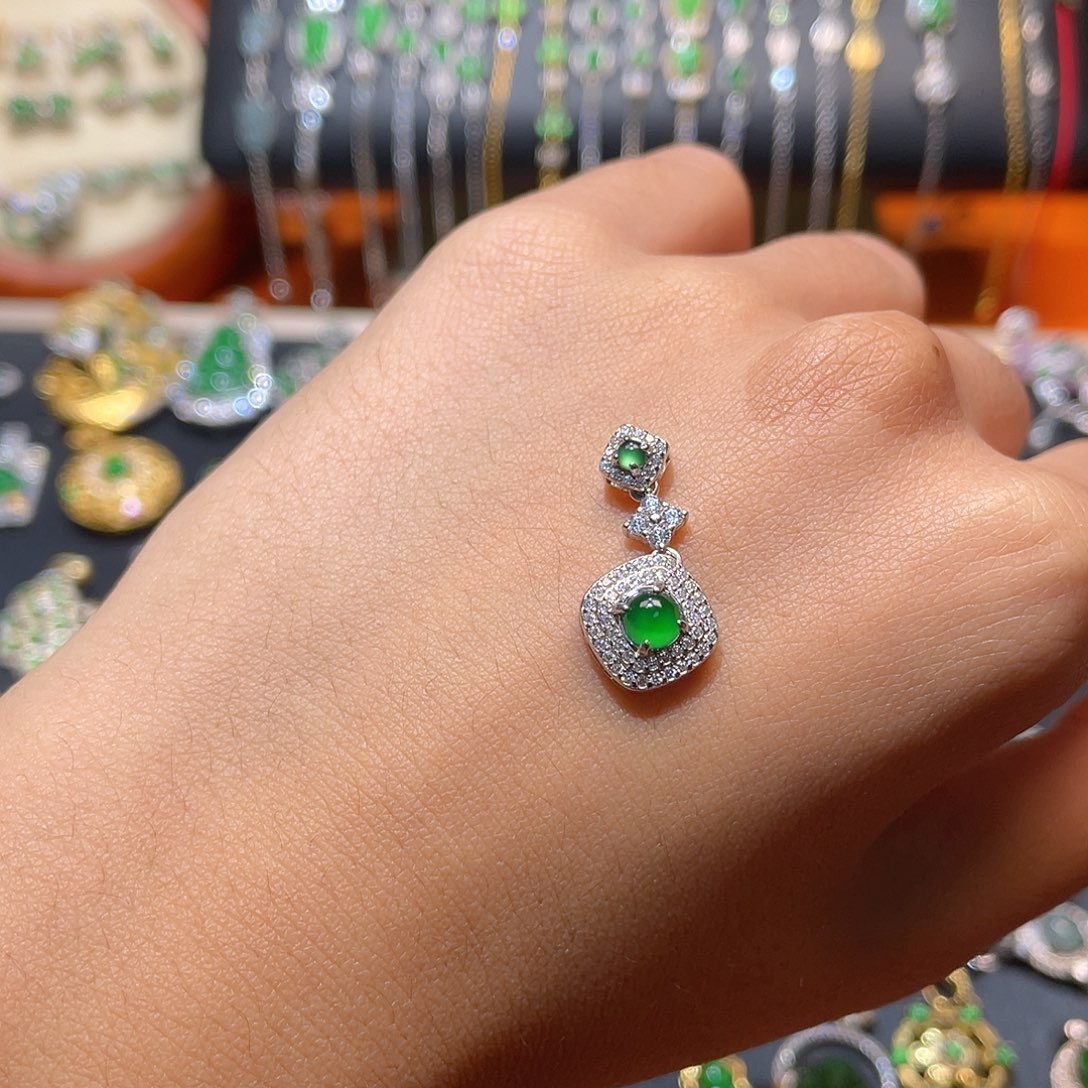 翡翠银S925镶嵌颈饰