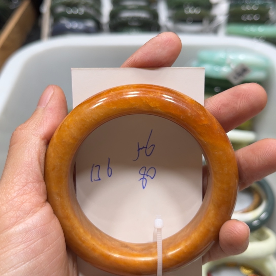蛇纹石玉手镯未镶嵌迷****灰