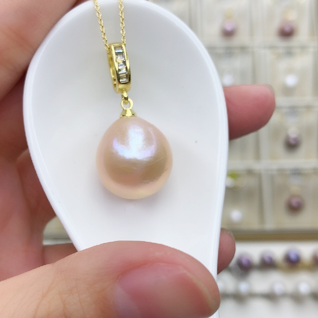 淡水珍珠吊坠(赠链)合金