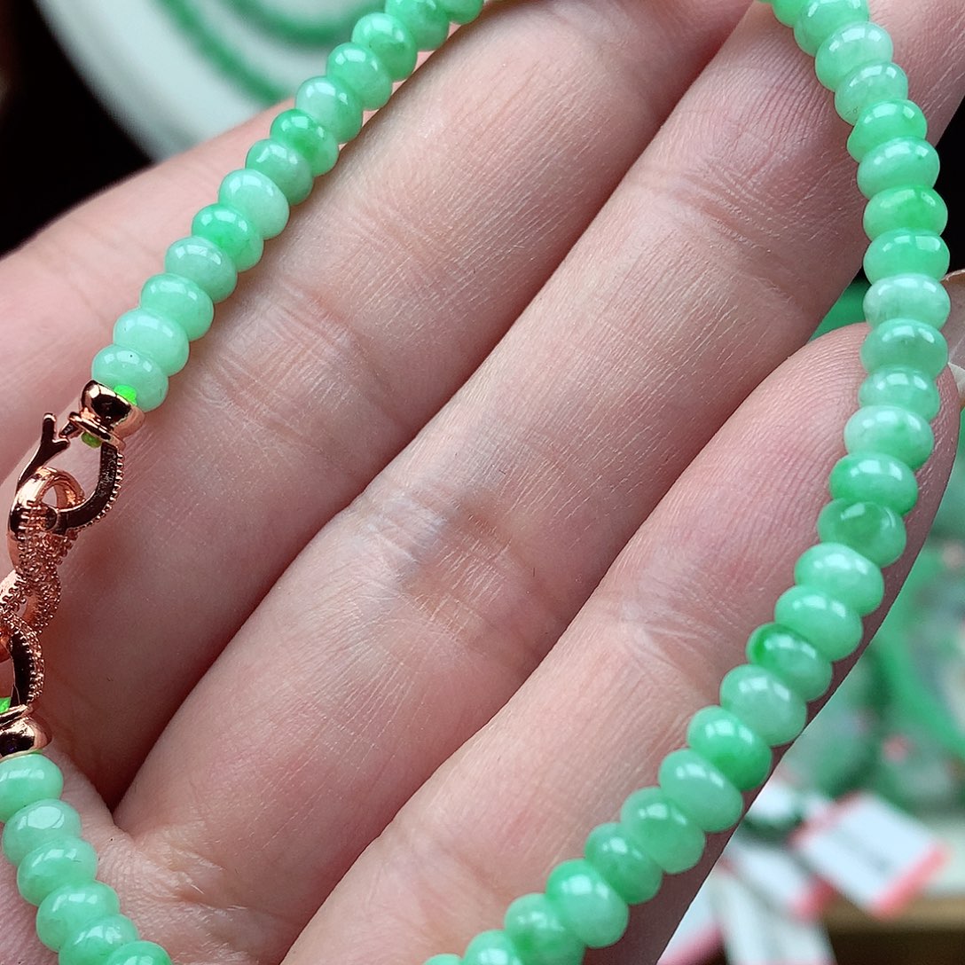 翡翠未镶嵌毛衣链