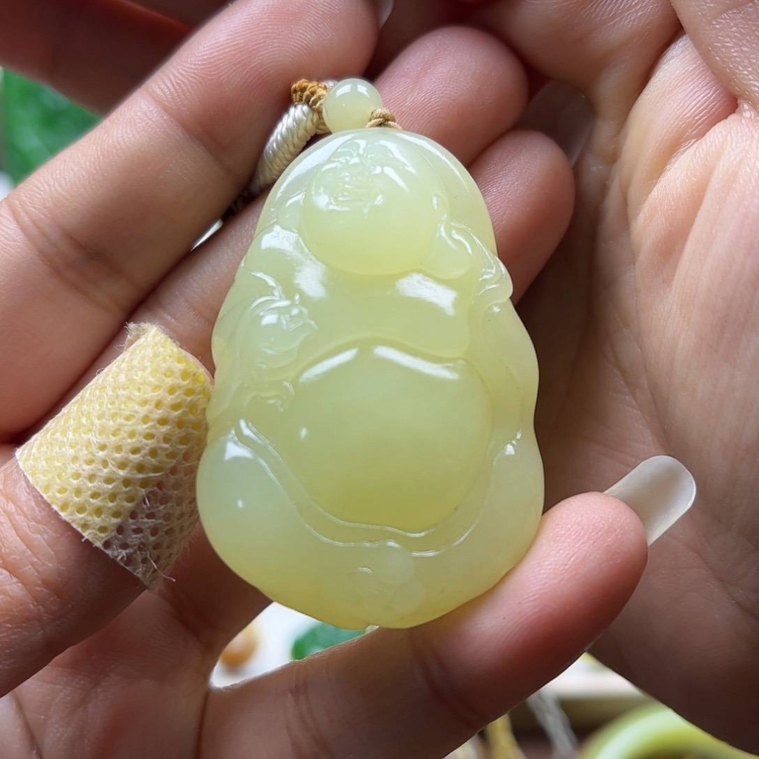 和田玉吊坠未镶嵌