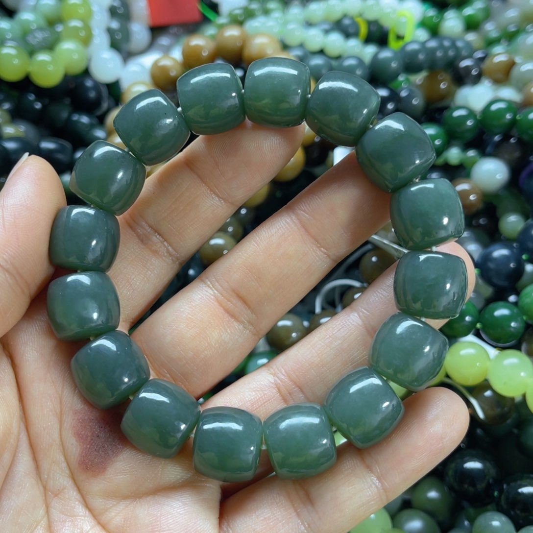 未镶嵌手链和田玉