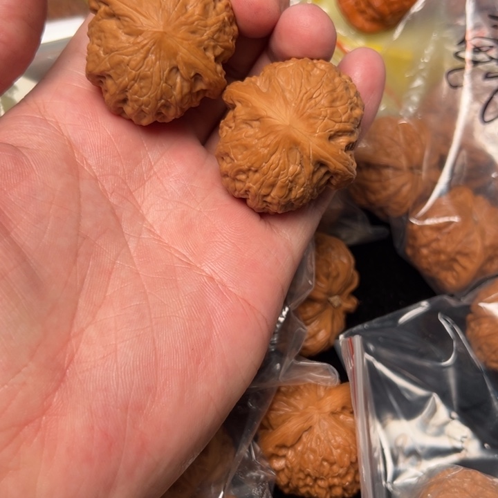 核桃铁锤，38，已打底