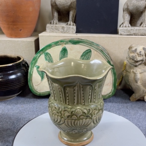 罐山****气器型优美大方