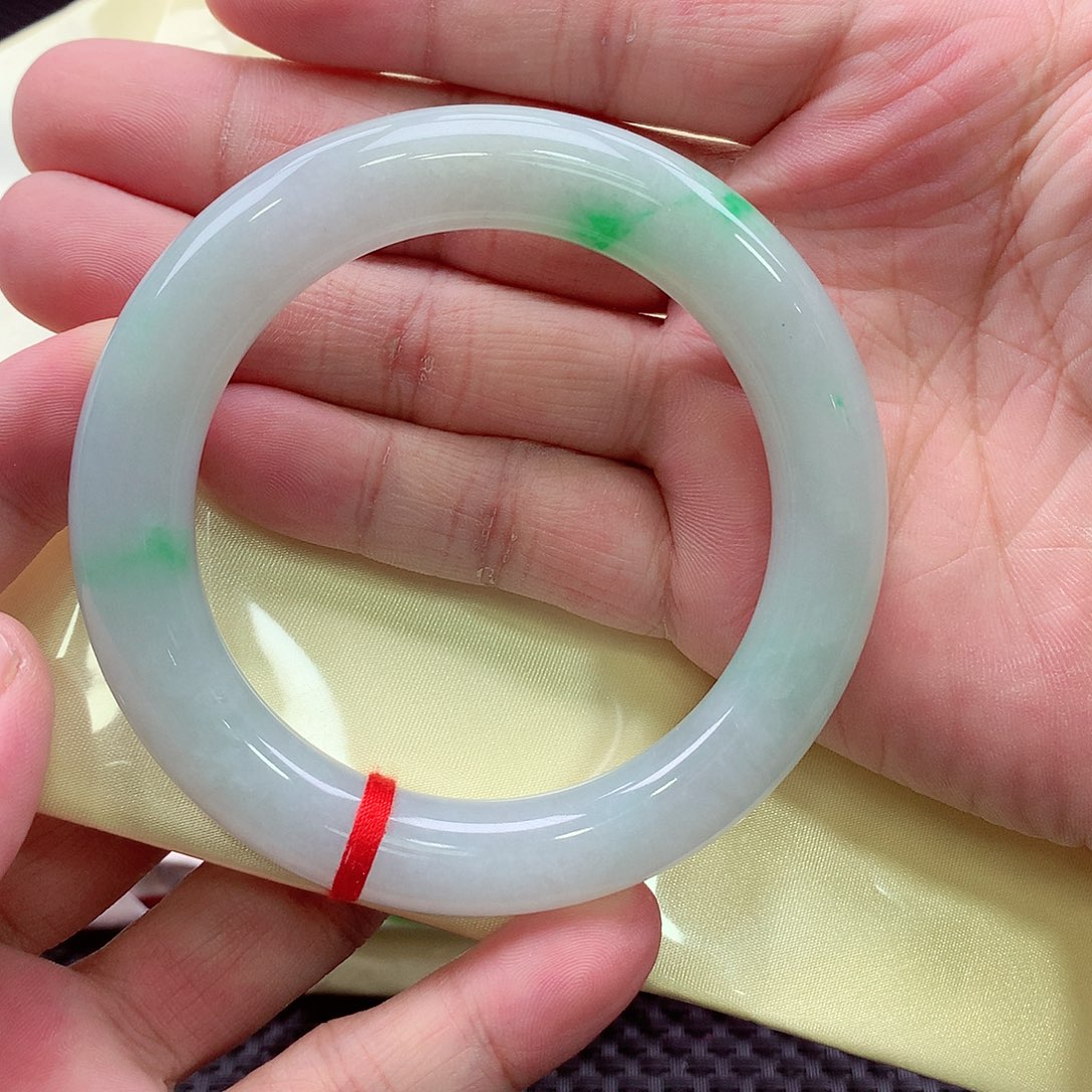 未镶嵌手镯翡翠翡翠