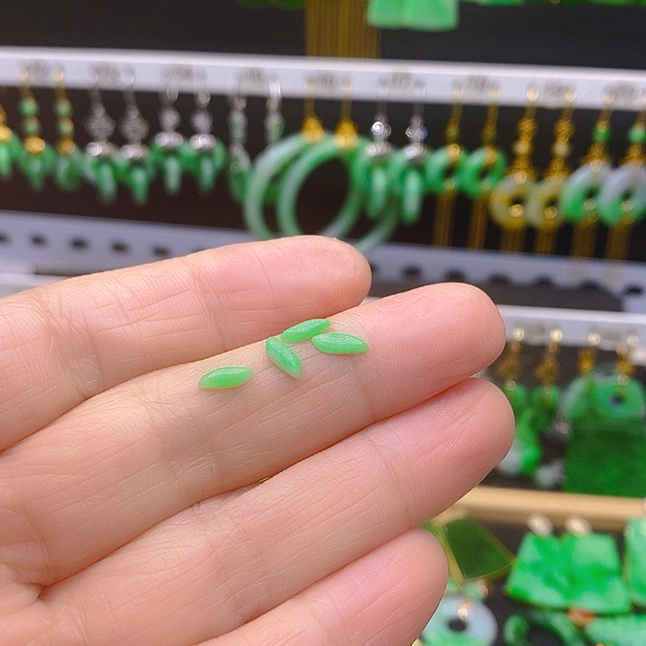 翡翠耳饰未镶嵌耳坠