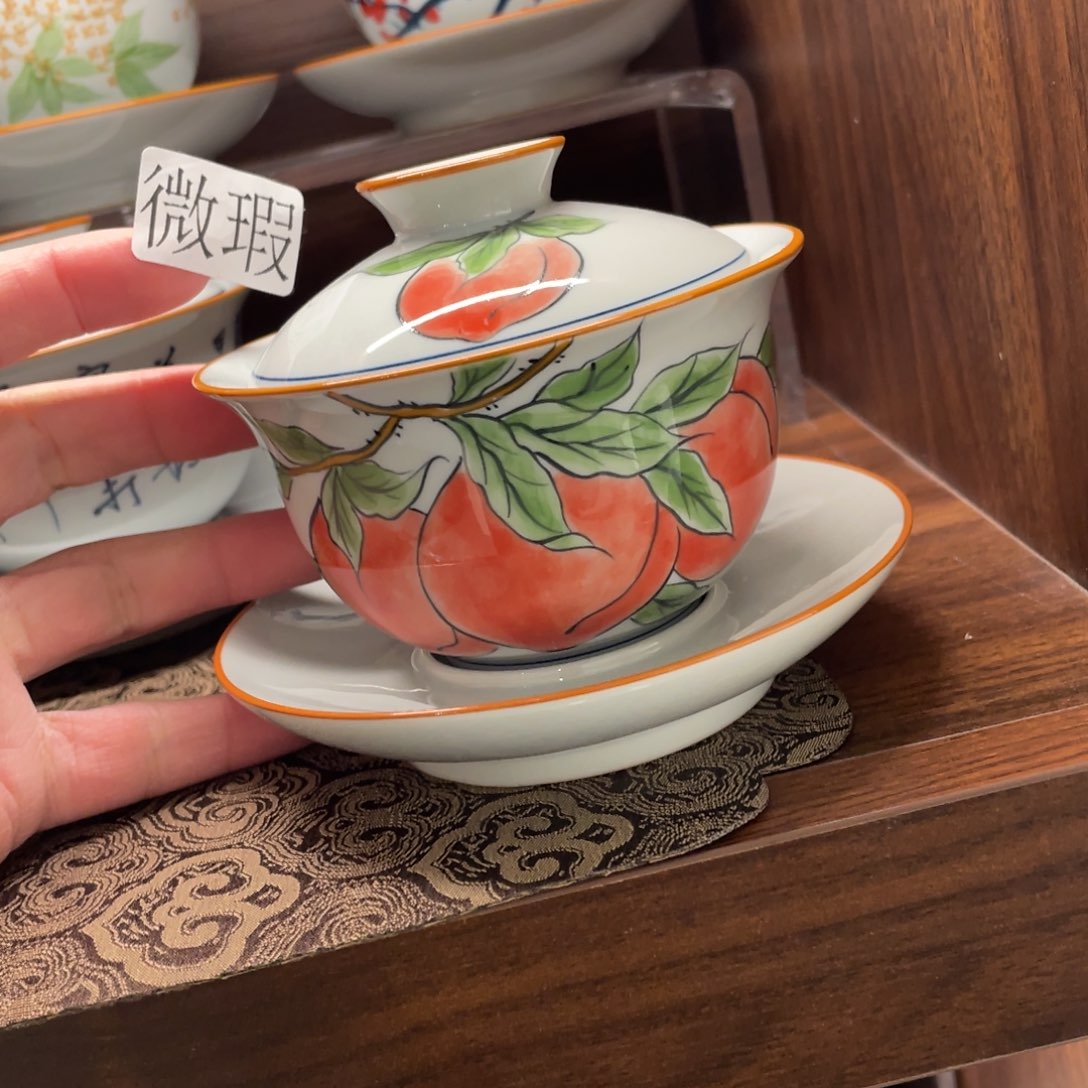 釉下手绘茶具微瑕