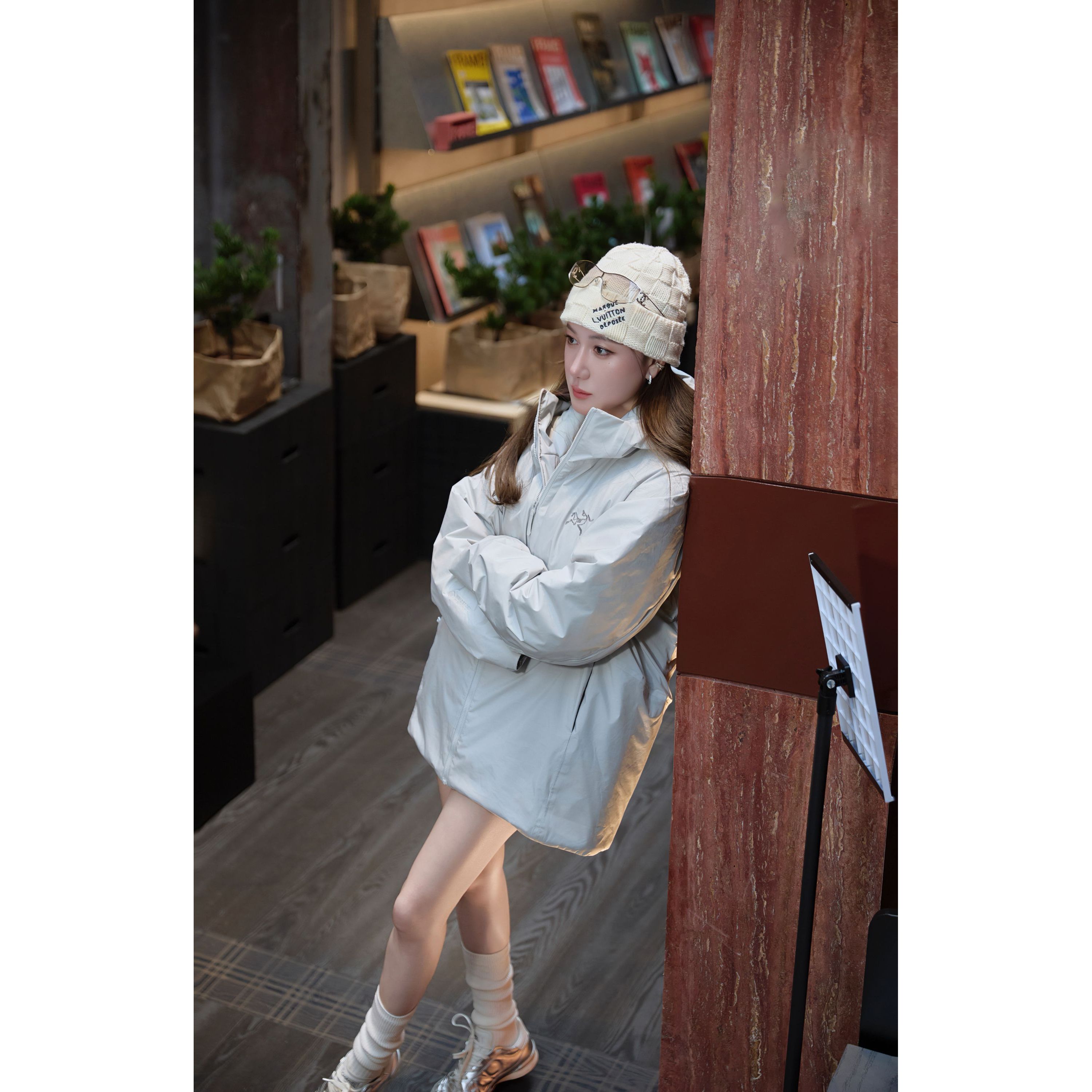 PHITHA ‘隐秘灰‘ 清冷感羽绒服连帽外套冲锋衣