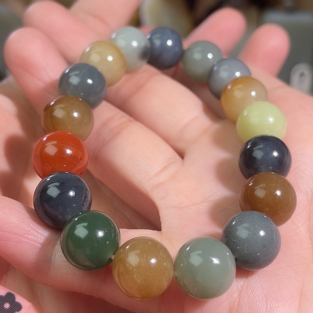 和田玉未镶嵌手串