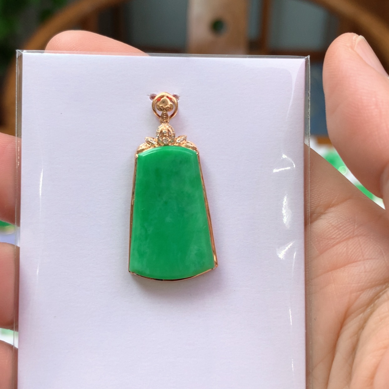 【闪购商品】翡翠颈饰18K金镶嵌翡翠首饰