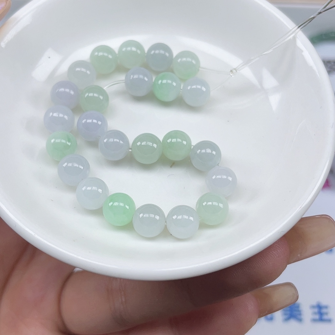 自***空翡翠散珠卡7.5,24颗