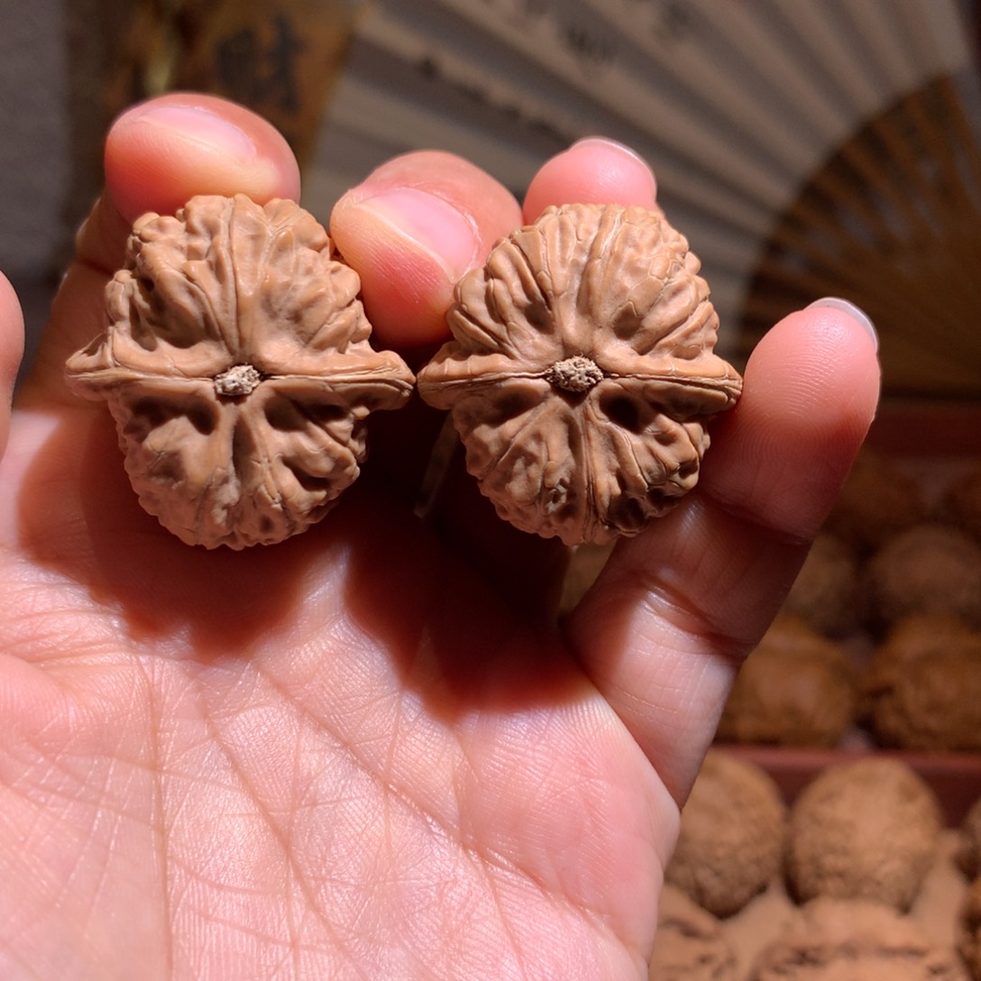 文玩核桃把件蛇皮纹30