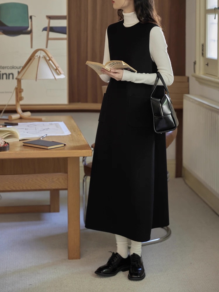 58148 祺欣家 法式赫本风无袖中长款优雅高级感针织背心连衣裙