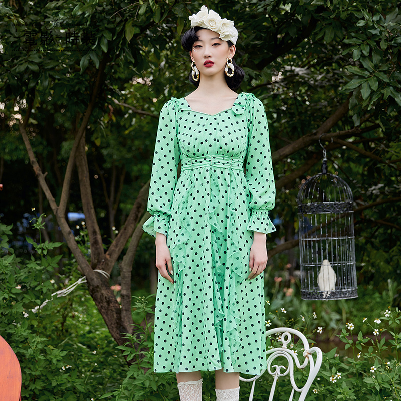 【蜜思仝】一电影一时装法式波点收腰中长款连衣裙FENL116578