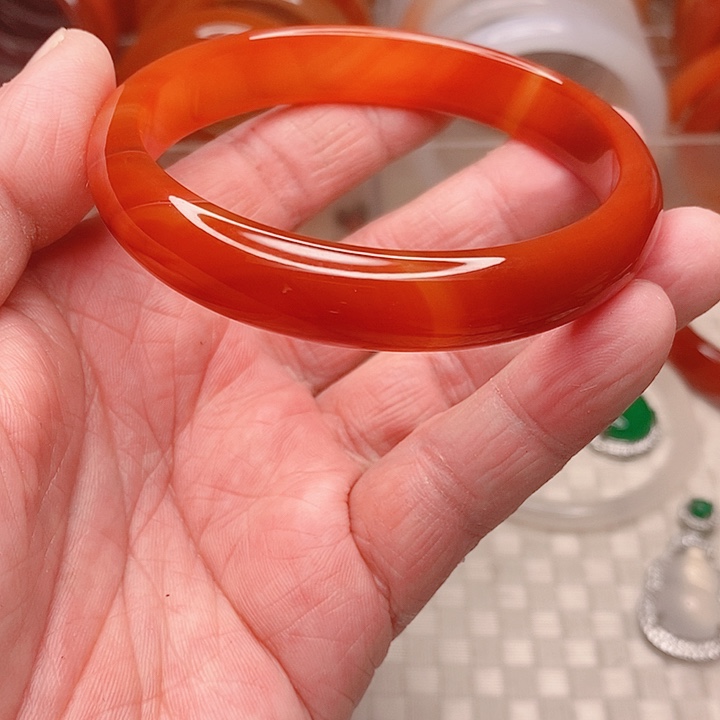 玛瑙/玉髓手镯未镶嵌