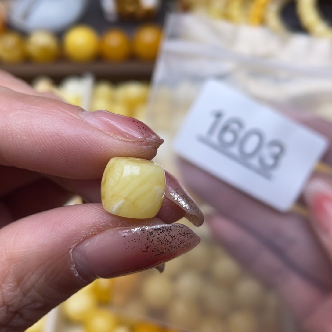 蜜蜡珠宝奇石未镶嵌汝**婿10.5