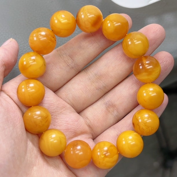 蜜糖色白花14➕瑕疵蜜蜡圆珠手串（525号）