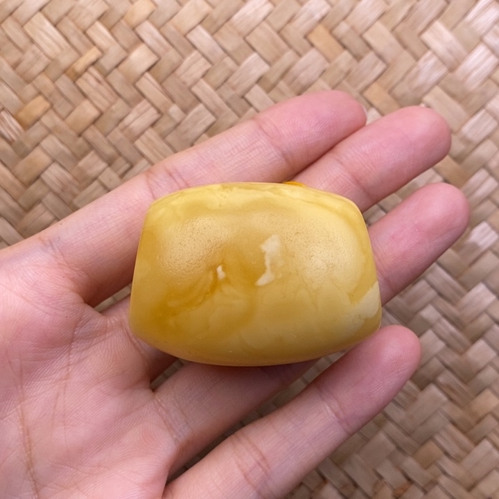 琥珀未镶嵌裸石蜜蜡