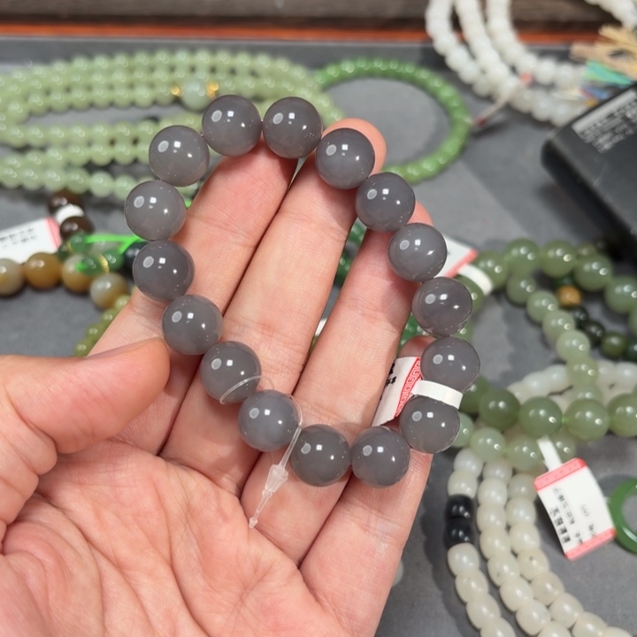 手串未镶嵌和田玉神****顶