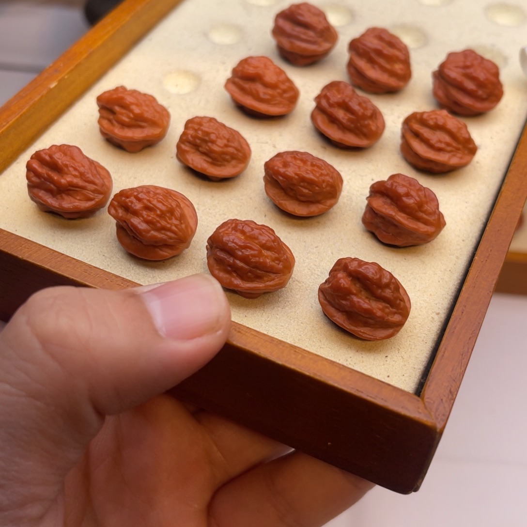 文玩核桃手串蛤蟆头