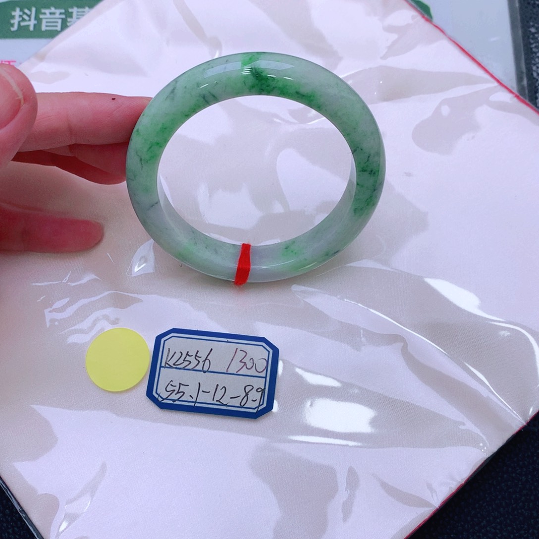 未镶嵌手镯翡翠缅甸翡翠手镯