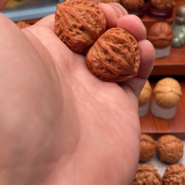 是****把件文玩核桃红桃A