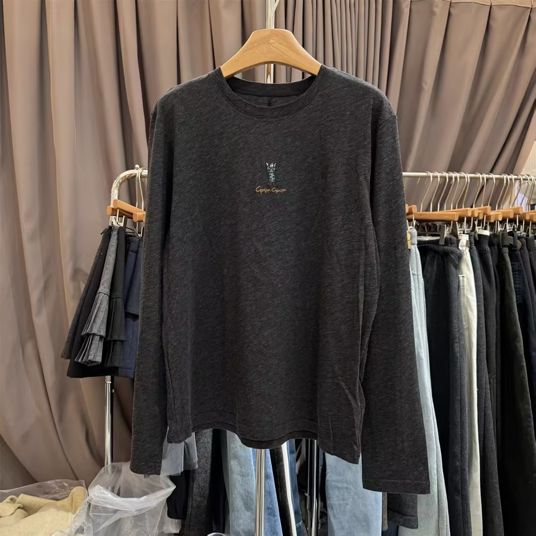 5012长袖极简风宽松型常规款印花T恤休闲打底衫秋冬季