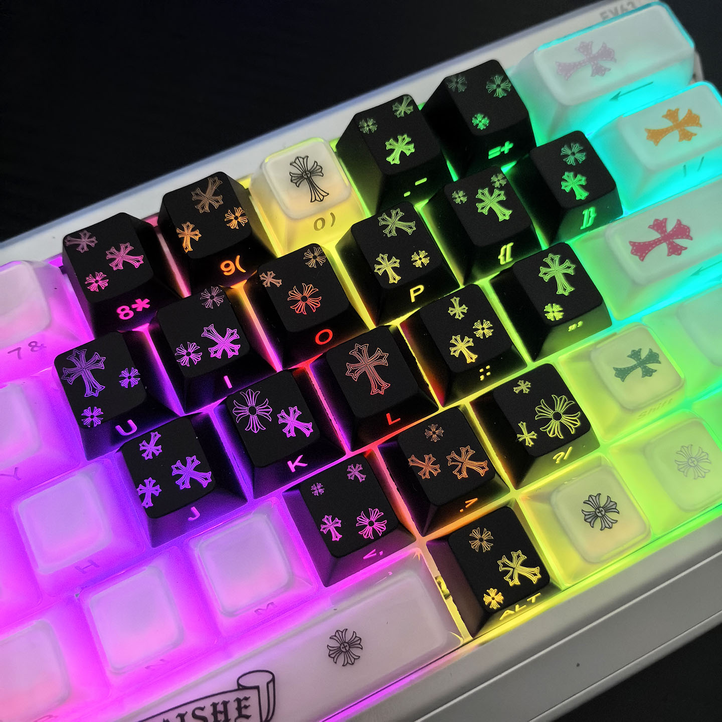 爱心键帽克罗心键帽客制化磁轴键盘魔导士ev63小蜜蜂夜魔75迈从68