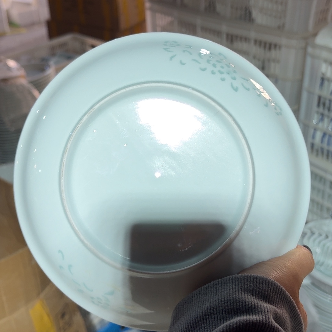 景德镇8英寸青盘四个无底款微瑕