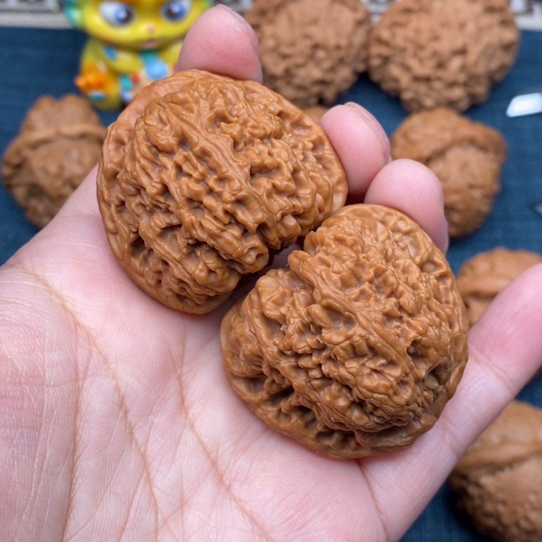 文玩核桃把件41精品粗棱球疆全品