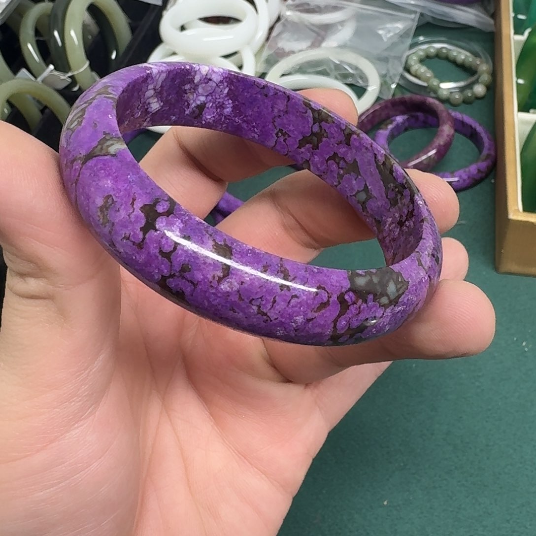 苏纪石（舒俱来）手镯未镶嵌220号61圈口