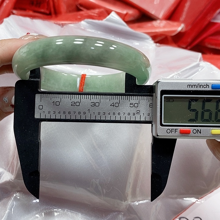 翡翠手镯未镶嵌91