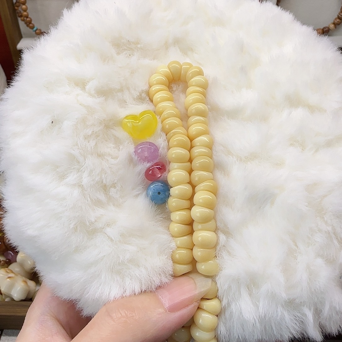 叶***体213 驼骨单圈手串加配件