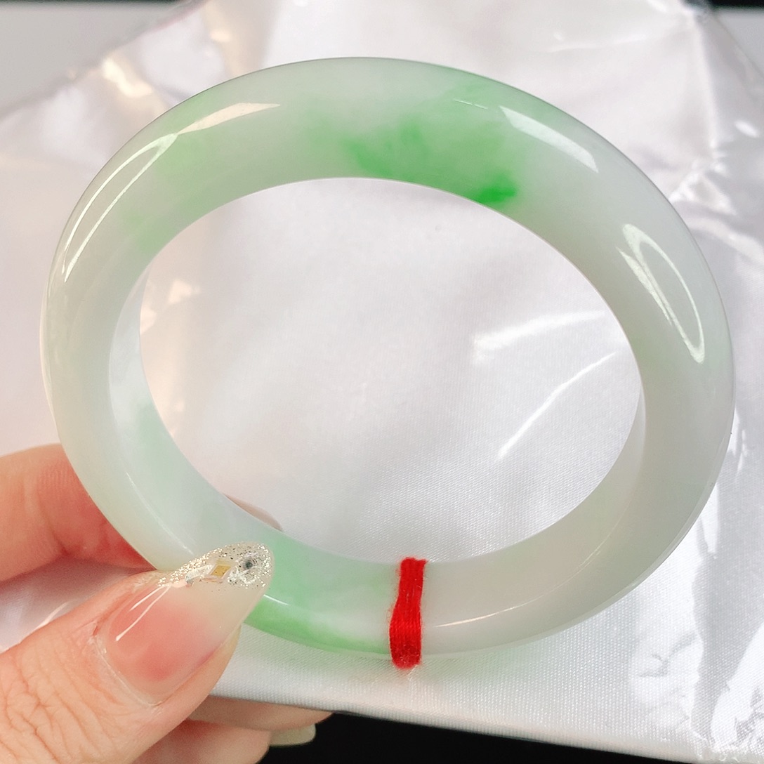 翡翠手镯未镶嵌202翡翠