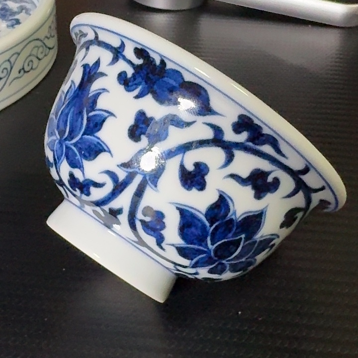仿元缠枝莲大压手杯纯手绘纯手拉坯假一赔万