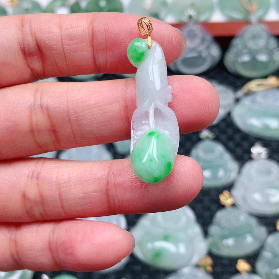 翡翠吊坠(不含链)18K金镶嵌