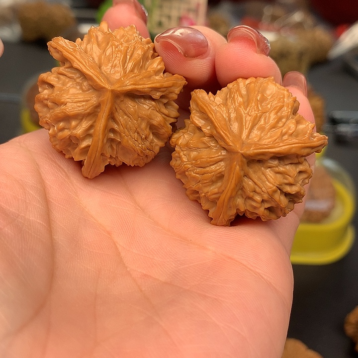 文玩核桃吊坠劉*囍36三棱