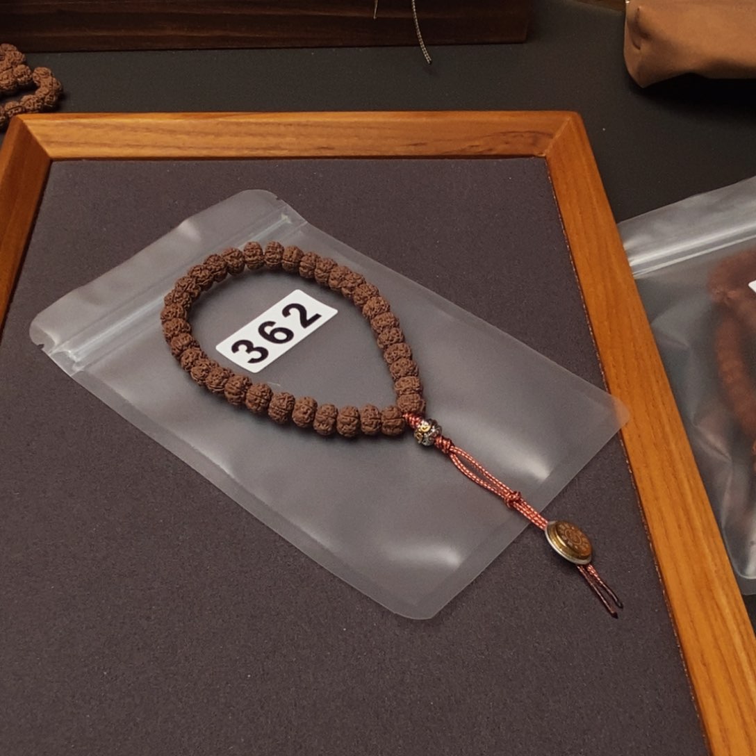 吊坠金刚菩提哦哦哦哦哦哦哦哦哦哦哦