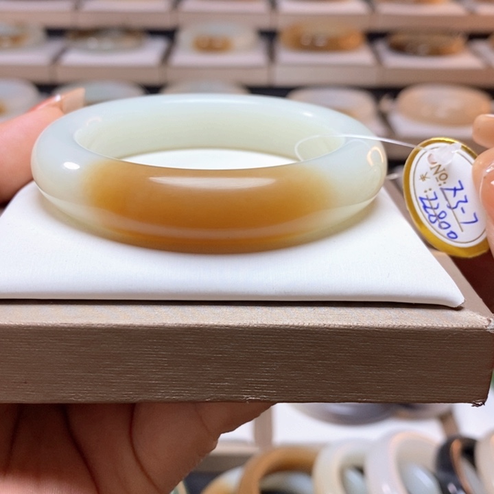 和田玉手镯55.56未镶嵌