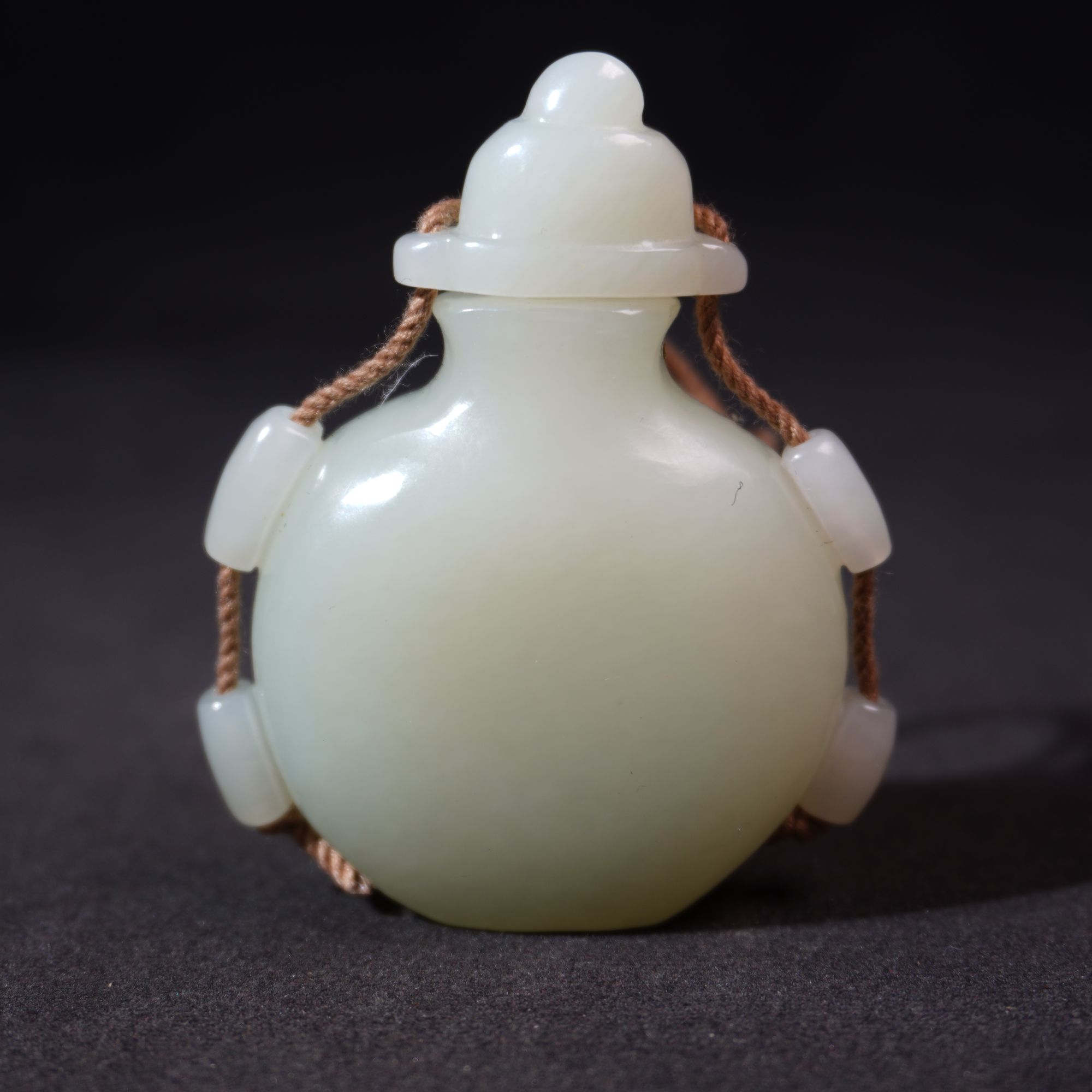 9NK38   清    和田玉鼻烟壶